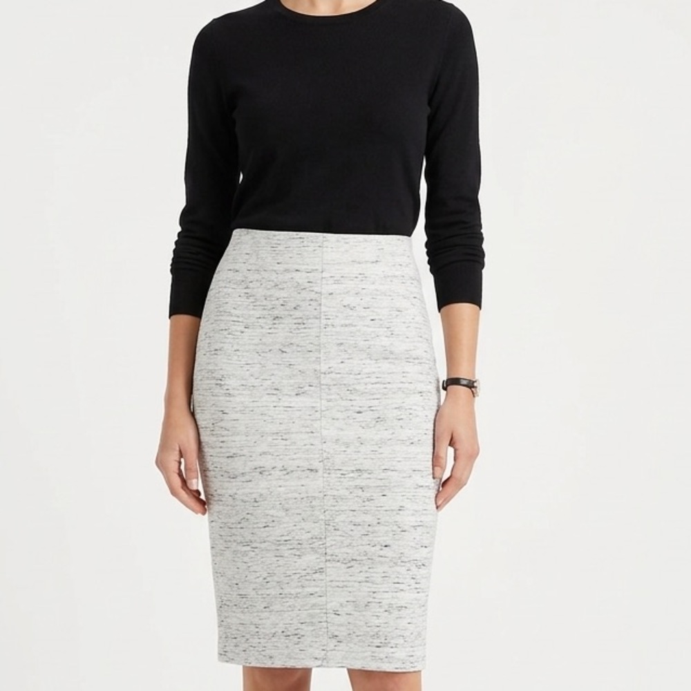 Wilfred High-Waisted Pencil Skirt – Heather White/Black